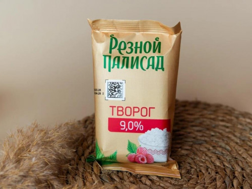  Творог «Резной Палисад»